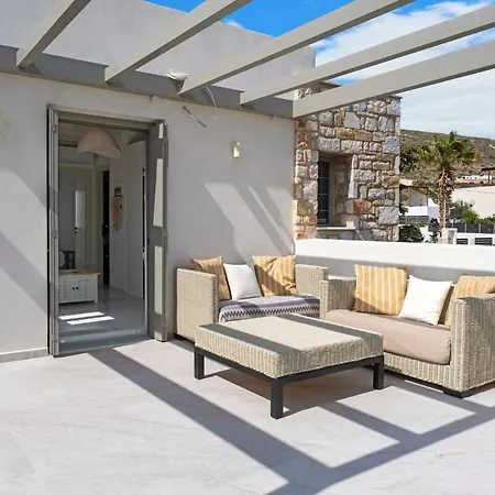 Zaneta With Swimming Pool Villa *