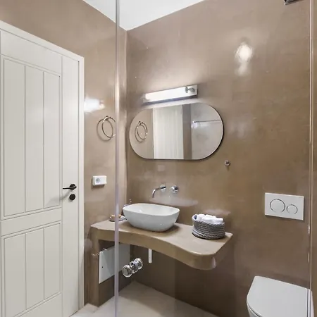 Zaneta With Swimming Pool *