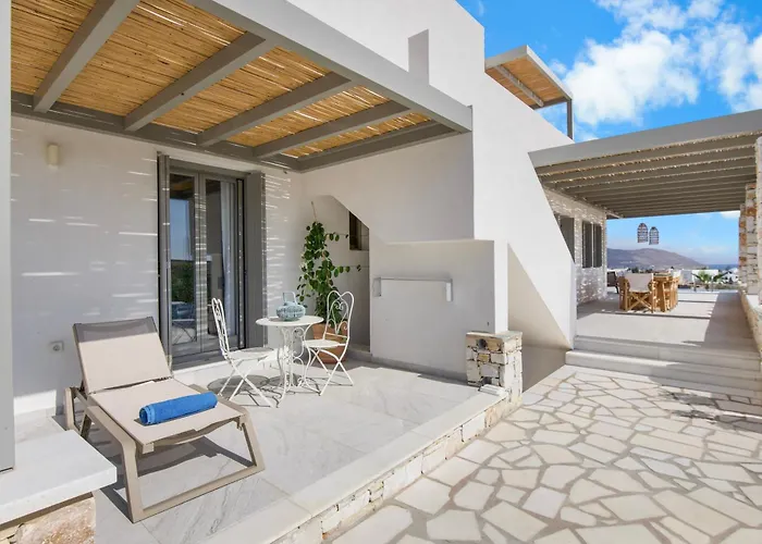 Zaneta With Swimming Pool * Dhragoulas