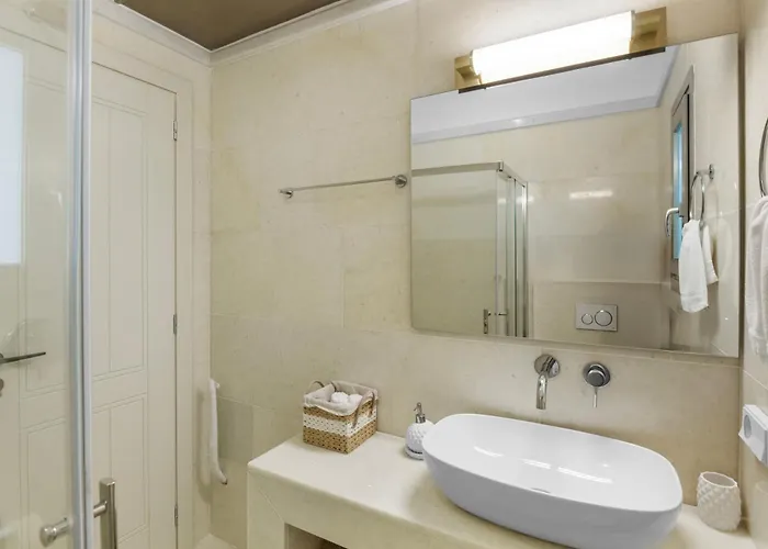 Zaneta With Swimming Pool Villa Dhragoulas