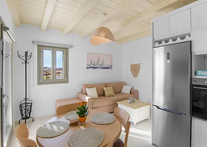 Zaneta With Swimming Pool *